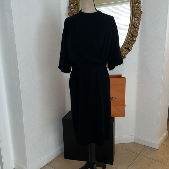 Classic St.John knitted dress - Picture 2 of 7